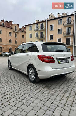 Хэтчбек Mercedes-Benz B-Class 2012 в 