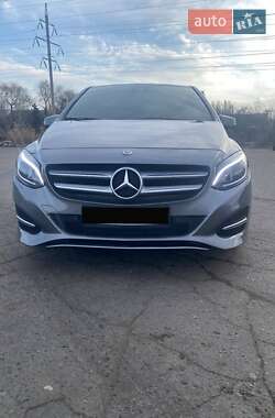 Хетчбек Mercedes-Benz B-Class 2018 в 