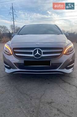 Хетчбек Mercedes-Benz B-Class 2018 в 