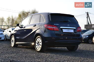 Хетчбек Mercedes-Benz B-Class 2017 в 