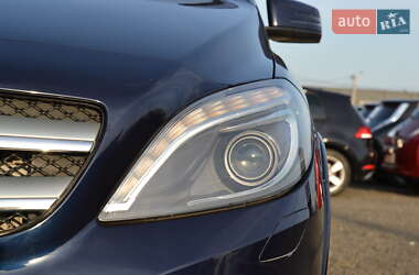 Хетчбек Mercedes-Benz B-Class 2017 в 