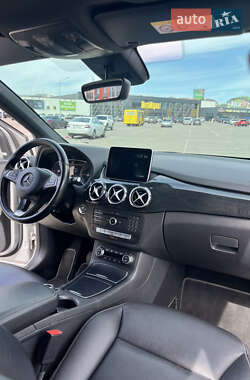 Хэтчбек Mercedes-Benz B-Class 2015 в 