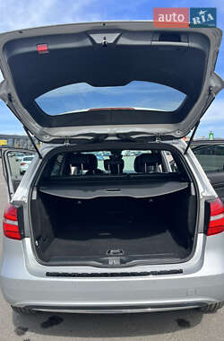 Хэтчбек Mercedes-Benz B-Class 2015 в 
