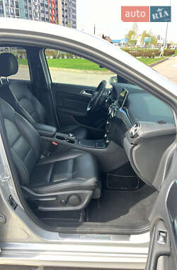 Хэтчбек Mercedes-Benz B-Class 2015 в 