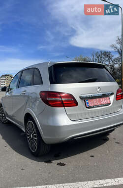 Хэтчбек Mercedes-Benz B-Class 2015 в 