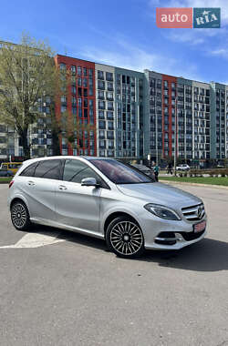 Хэтчбек Mercedes-Benz B-Class 2015 в 
