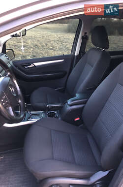 Хэтчбек Mercedes-Benz B-Class 2010 в 