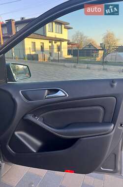 Хэтчбек Mercedes-Benz B-Class 2015 в 