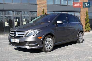 Хэтчбек Mercedes-Benz B-Class 2015 в 