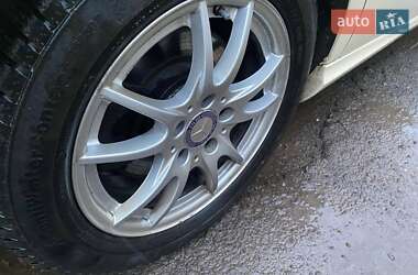 Хэтчбек Mercedes-Benz B-Class 2015 в 