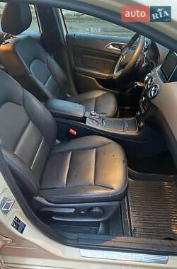 Хэтчбек Mercedes-Benz B-Class 2015 в 