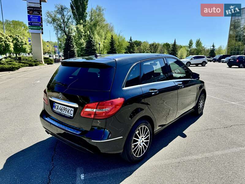 Хэтчбек Mercedes-Benz B-Class 2012 в Киеве фото 4 Хэтчбек Mercedes-Benz B-Class 2012 в Киеве
