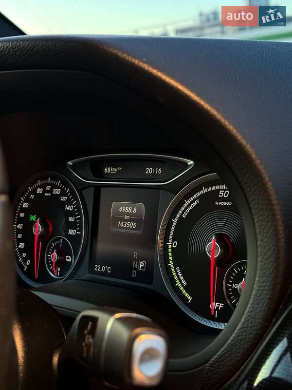 Хэтчбек Mercedes-Benz B-Class 2016 в Киеве