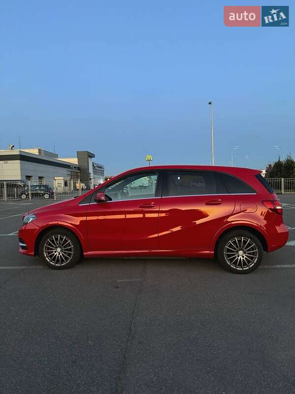 Хэтчбек Mercedes-Benz B-Class 2016 в Киеве