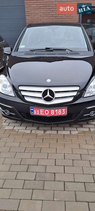 Хетчбек Mercedes-Benz B-Class 2010 в 
