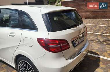 Хетчбек Mercedes-Benz B-Class 2015 в 