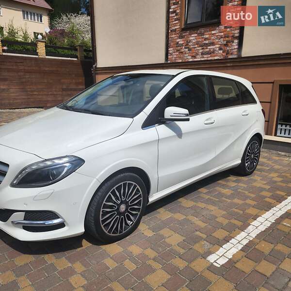 Mercedes-Benz B-Class 2015
