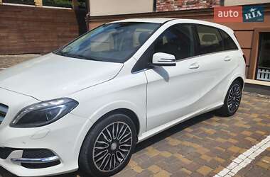 Хетчбек Mercedes-Benz B-Class 2015 в 