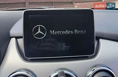 Хетчбек Mercedes-Benz B-Class 2015 в 