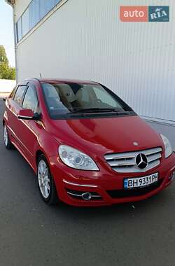 Хетчбек Mercedes-Benz B-Class 2010 в Білгороді-Дністровському