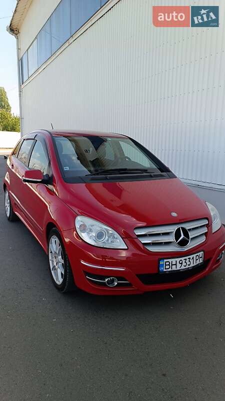 Mercedes-Benz B-Class 2010
