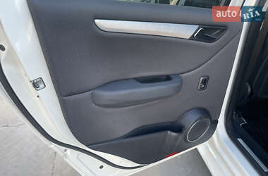 Хетчбек Mercedes-Benz B-Class 2010 в 