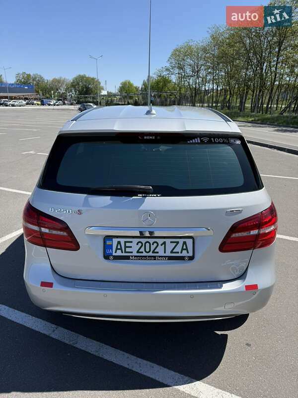 Хетчбек Mercedes-Benz B-Class 2017 в Дніпрі