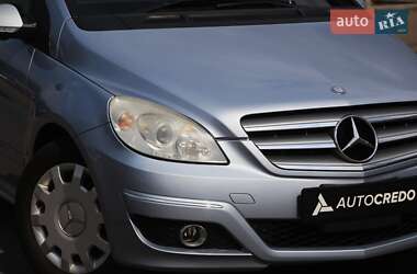 Хетчбек Mercedes-Benz B-Class 2010 в 