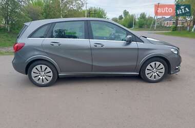 Хэтчбек Mercedes-Benz B-Class 2015 в 