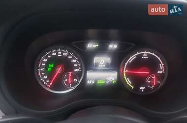 Хэтчбек Mercedes-Benz B-Class 2015 в 