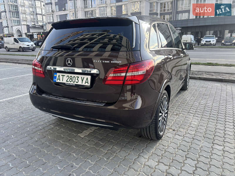 Хетчбек Mercedes-Benz B-Class 2015 в Івано-Франківську