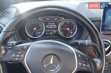 Хетчбек Mercedes-Benz B-Class 2017 в 