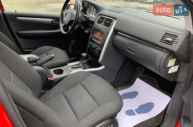 Хэтчбек Mercedes-Benz B-Class 2011 в 