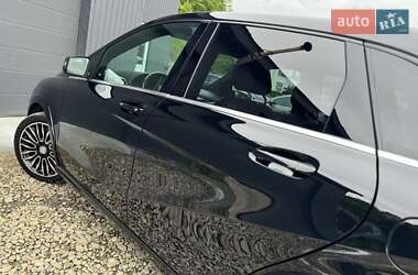 Хетчбек Mercedes-Benz B-Class 2016 в 