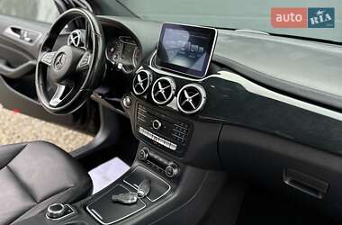 Хетчбек Mercedes-Benz B-Class 2016 в 