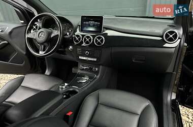 Хетчбек Mercedes-Benz B-Class 2016 в 