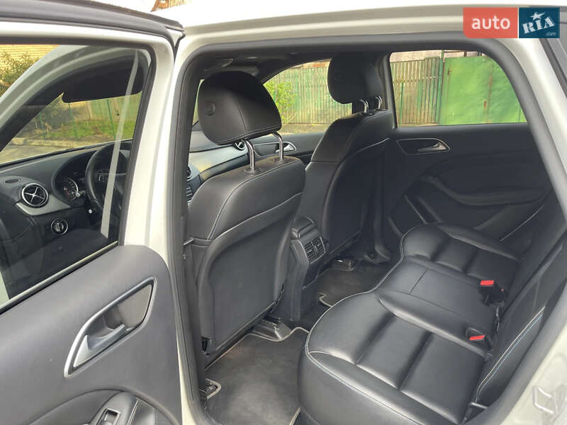 Хетчбек Mercedes-Benz B-Class 2015 в Дніпрі