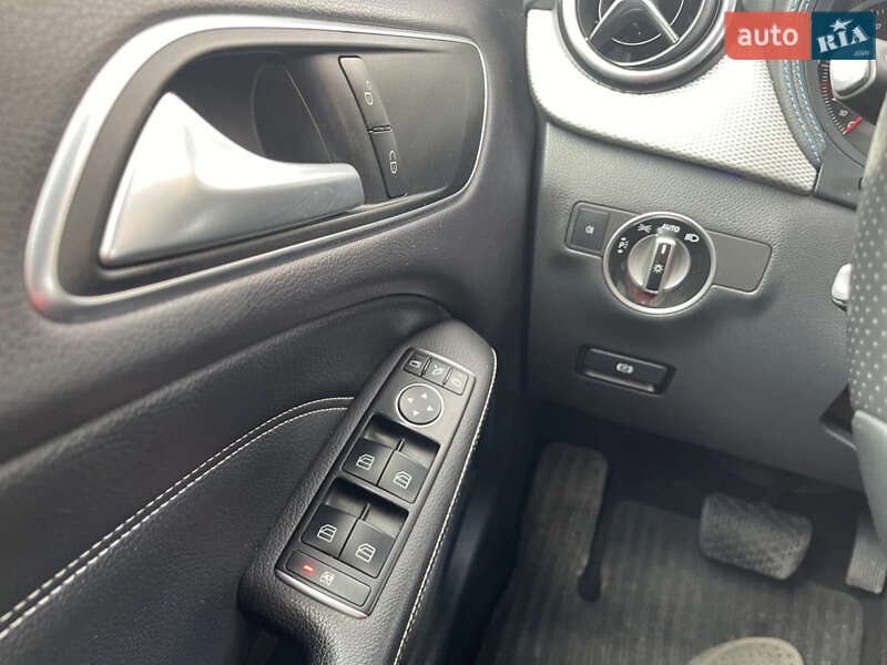 Хетчбек Mercedes-Benz B-Class 2015 в Дніпрі