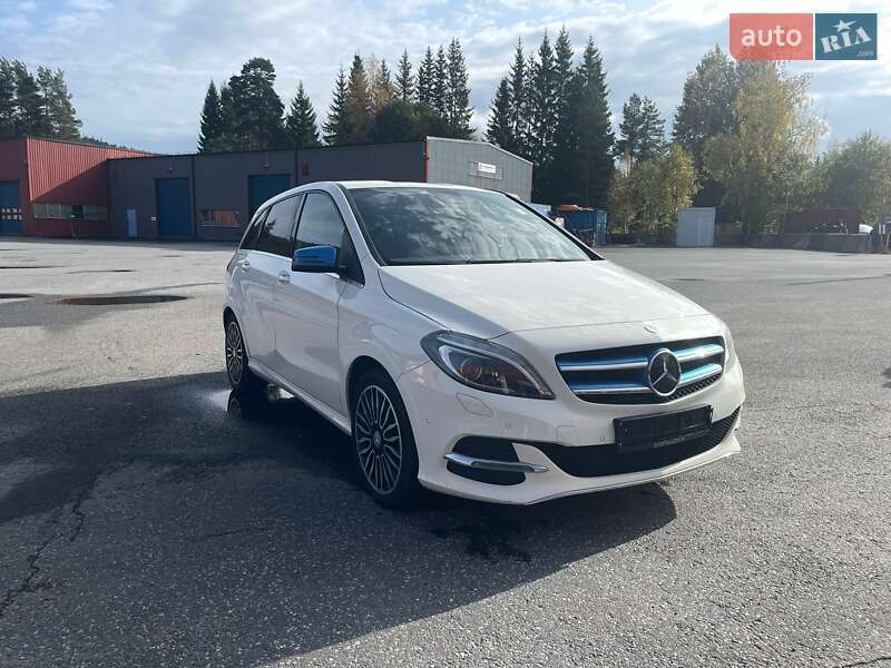 Хетчбек Mercedes-Benz B-Class 2015 в Дніпрі