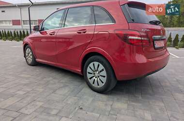 Хэтчбек Mercedes-Benz B-Class 2016 в 