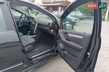 Хэтчбек Mercedes-Benz B-Class 2009 в 