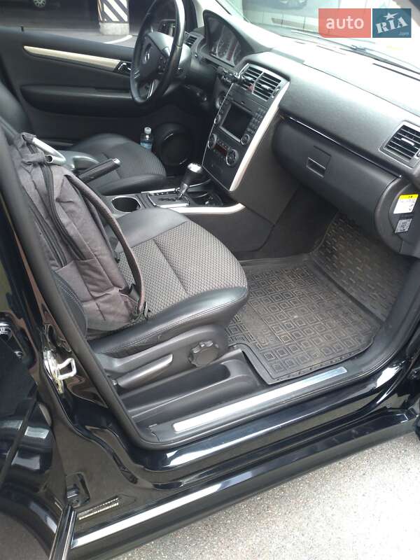 Хетчбек Mercedes-Benz B-Class 2010 в Києві