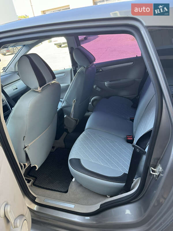 Хэтчбек Mercedes-Benz B-Class 2006 в Ужгороде