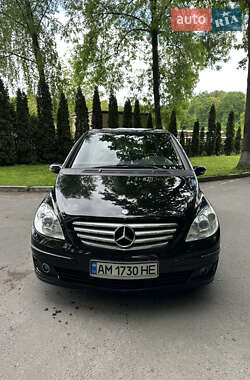 Хетчбек Mercedes-Benz B-Class 2007 в 