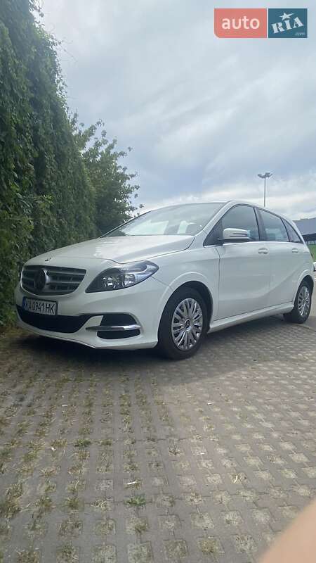 Хэтчбек Mercedes-Benz B-Class 2014 в Киеве