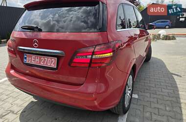 Хэтчбек Mercedes-Benz B-Class 2016 в 