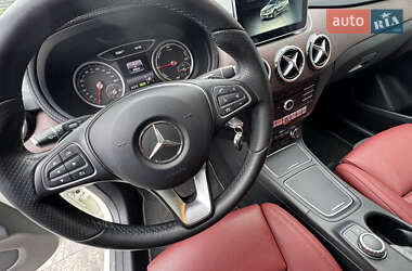Хэтчбек Mercedes-Benz B-Class 2016 в 