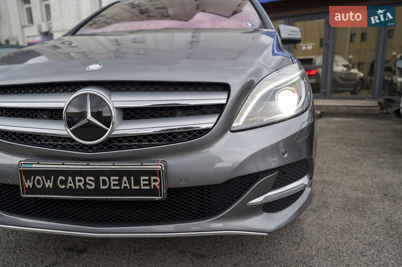 Хэтчбек Mercedes-Benz B-Class 2015 в Киеве