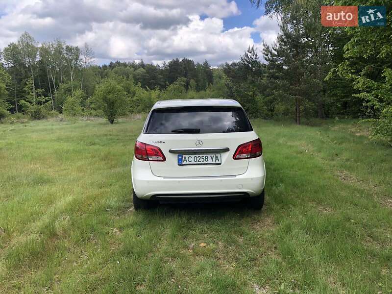 Хэтчбек Mercedes-Benz B-Class 2017 в Камне-Каширском