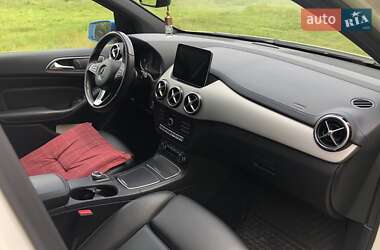 Хэтчбек Mercedes-Benz B-Class 2017 в 